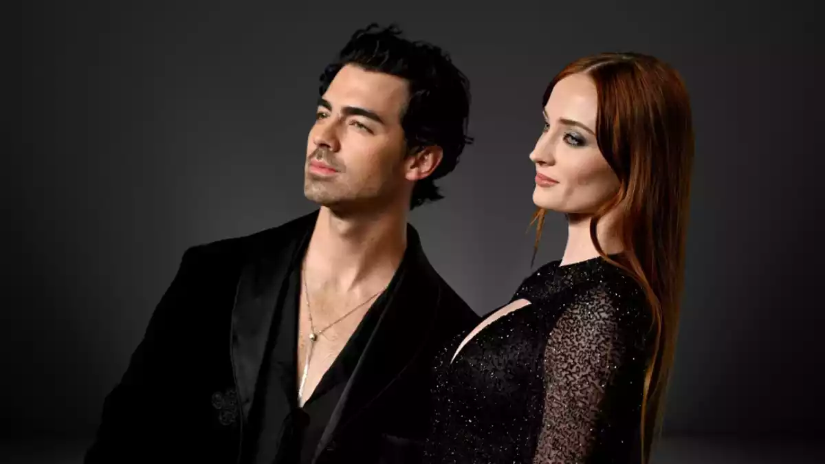 Sophie Turner Supports Joe Jonas New Album After Their Divorce